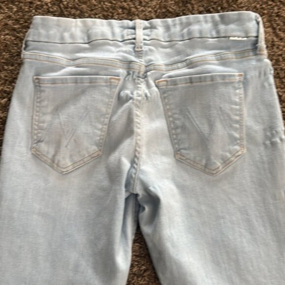 Mother 27 Light Wash Looker Ankle Fray Jeans - Picture 8 of 14